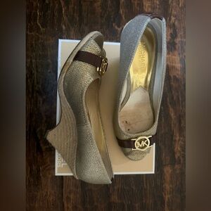 MK Fabric Wedges